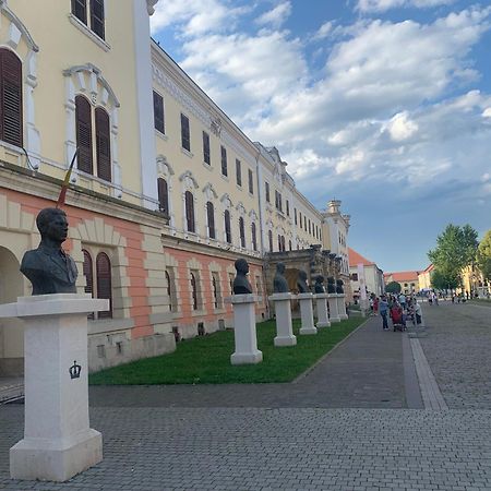 Criss Home Bulevard Alba Iulia Eksteriør billede